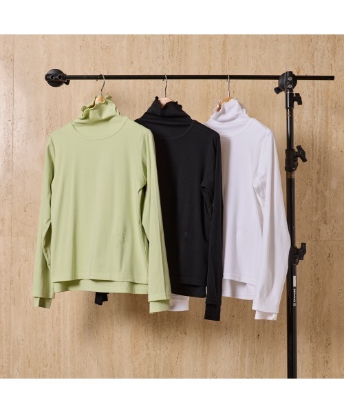 COMMON+HAUS(コモンハウス)の「レイヤードカットソー(2枚組)(その他トップス・レディース・グリーン/ホワイト/ブラック・M/L)」の11枚目の写真