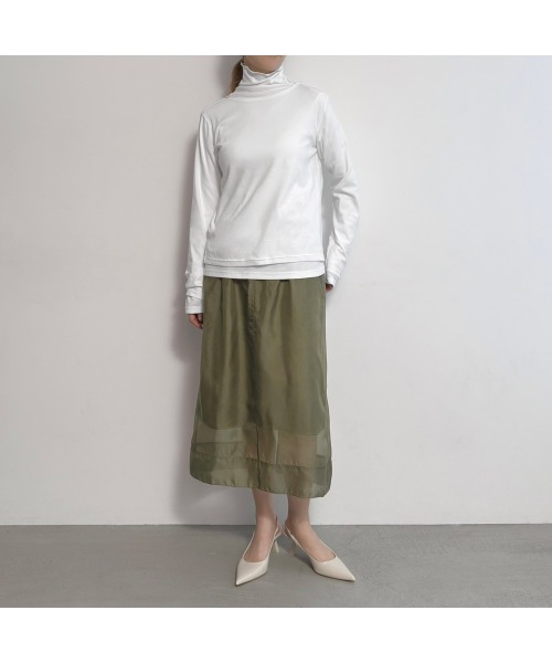 COMMON+HAUS(コモンハウス)の「レイヤードカットソー(2枚組)(その他トップス・レディース・グリーン/ホワイト/ブラック・M/L)」の15枚目の写真