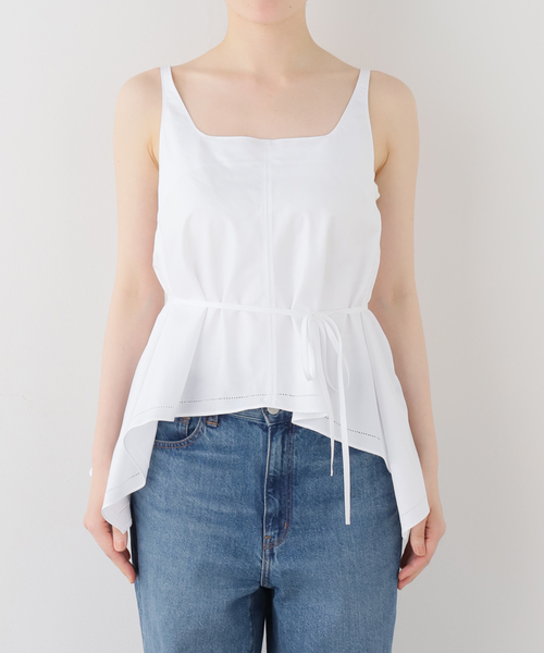 LOW CLASSIC(ロウ クラシック)の「【LOW CLASSIC/ロウ クラシック】 FLARED SLEEVELESS TOP(シャツ/ブラウス・レディース・ホワイト・SMALL)」の4枚目の写真