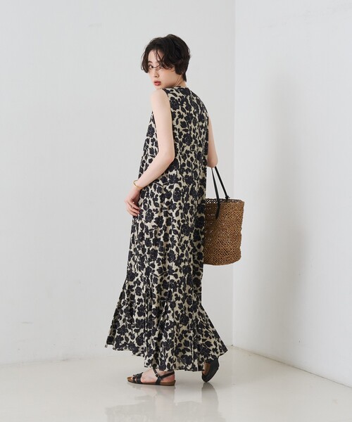 MARIHA（マリハ）の「【MARIHA／マリハ】夏の月影のドレス ノースリーブ Rose Fantasy/Greige 花柄（ワンピース・レディース・その他・フリー）」の6枚目の写真