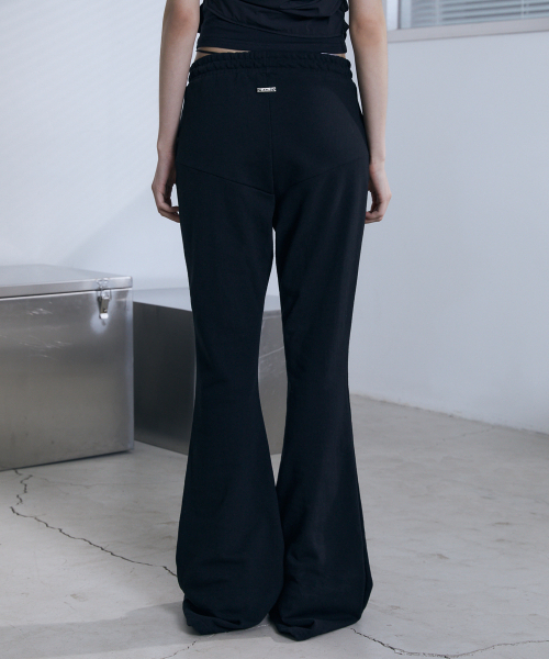 VOONT（ブント）の「Low-Rise String Bootcut Pants (BLACK)（スウェットパンツ・レディース・ブラック・OS）」の12枚目の写真