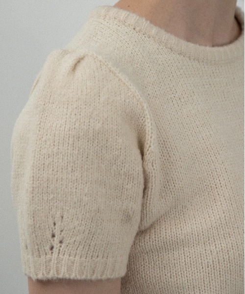 lawgy(ラウジー)の「shoulder tuck round neck knit t / ショルダータックラウンドネックニットt(ニット/セーター・レディース・ピンク/ネイビー/アイボリー・FREE)」の5枚目の写真