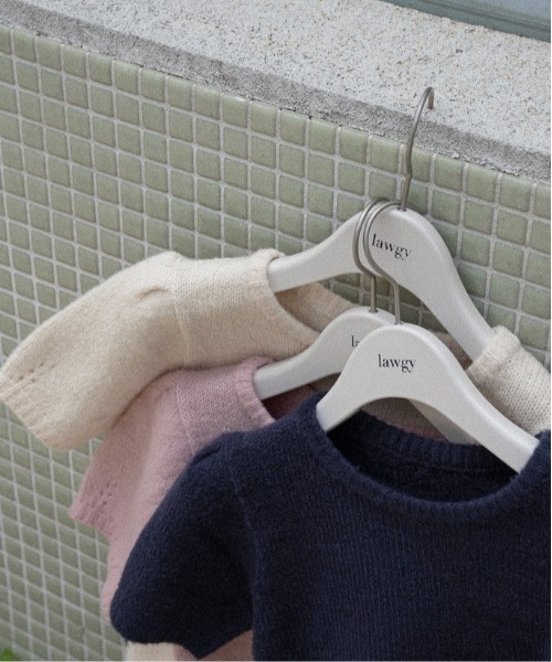 lawgy(ラウジー)の「shoulder tuck round neck knit t / ショルダータックラウンドネックニットt(ニット/セーター・レディース・ピンク/ネイビー/アイボリー・FREE)」の15枚目の写真