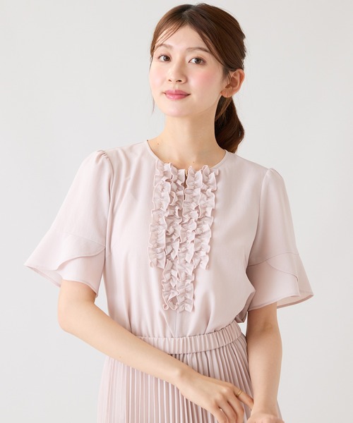 Rose Tiara(ローズティアラ)の「【撥水/通気性◎】フロントフリルブラウス(シャツ/ブラウス・レディース・ピンク/グレー/ブラック・38/42/46)」の1枚目の写真