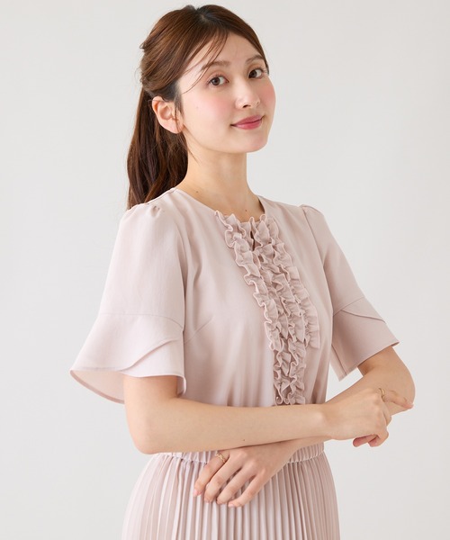 Rose Tiara(ローズティアラ)の「【撥水/通気性◎】フロントフリルブラウス(シャツ/ブラウス・レディース・ピンク/グレー/ブラック・38/42/46)」の9枚目の写真