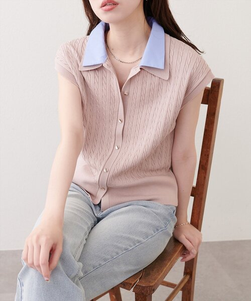 natural couture(ナチュラルクチュール)の「衿付きケーブルノースリカーデ風TOPS(ニット/セーター・レディース・その他1/オフホワイト/ネイビー/ピンク/グレイッシュベージュ/ライトグレー・FREE)」の4枚目の写真