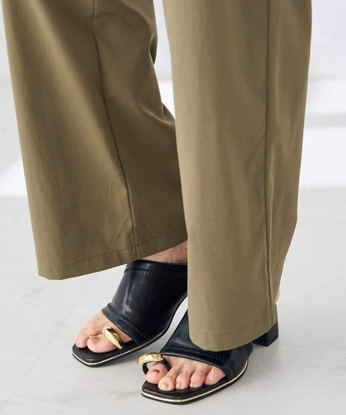 a.v.v(アーヴェヴェ)の「【洗える】コットンライクワイドパンツ(その他パンツ・レディース・カーキ/アイボリー・40/38)」の6枚目の写真