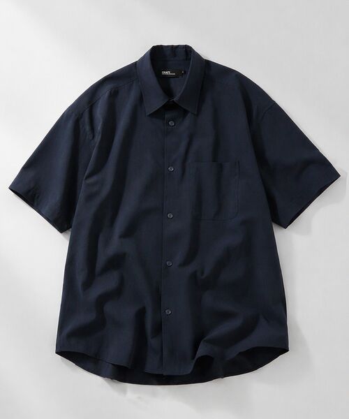CRAFT STANDARD BOUTIQUE(クラフトスタンダードブティック)の「接触冷感/吸水速乾/UVカット Fluxaire オーバーサイズレギュラーカラーシャツ(シャツ/ブラウス・メンズ・ブラック/チャコールグレー/グレイッシュベージュ/ネイビー・L/M)」の4枚目の写真