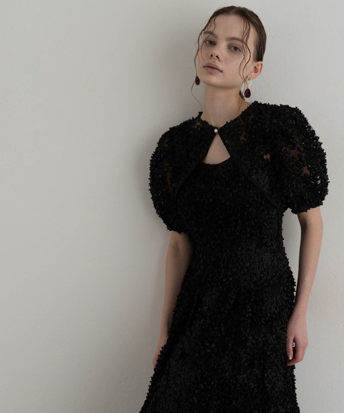 atlo(アトロ)の「ミモレ丈&袖あり フォーマル パフスリーブ パールボタン ノースリーブ セレモニー 結婚式二次会 パーティードレス オケージョンドレス お呼ばれ 同窓会成人式(ドレス・レディース・グレー/ブラック/イエロー・M/L/S)」の12枚目の写真