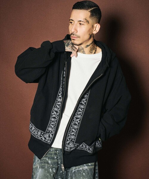 Subciety（サブサエティ）の「Emboidery bandanna hoodie（ベスト・メンズ・グレー/ブラック・SMALL/MEDIUM/LARGE/X-LARGE）」の5枚目の写真