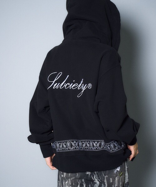 Subciety（サブサエティ）の「Emboidery bandanna hoodie（ベスト・メンズ・グレー/ブラック・SMALL/MEDIUM/LARGE/X-LARGE）」の12枚目の写真