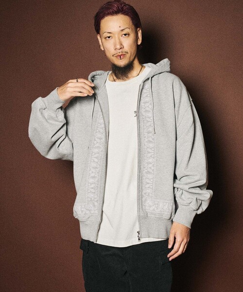 Subciety（サブサエティ）の「Emboidery bandanna hoodie（ベスト・メンズ・グレー/ブラック・SMALL/MEDIUM/LARGE/X-LARGE）」の15枚目の写真