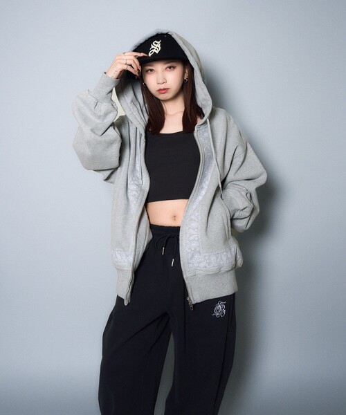 Subciety（サブサエティ）の「Emboidery bandanna hoodie（ベスト・メンズ・グレー/ブラック・SMALL/MEDIUM/LARGE/X-LARGE）」の18枚目の写真