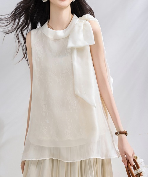LUCPY(ラクピー)の「ショルダーリボンシアーブラウス(シャツ/ブラウス・レディース・ホワイト・SMALL/X-LARGE/LARGE/MEDIUM)」の4枚目の写真