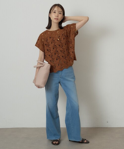 UNTITLED(アンタイトル)の「【セットアップ可/品のある透け感】リーフレースブラウス(シャツ/ブラウス・レディース・ダークブラウン/ブラック/オフホワイト・00/02/04)」の18枚目の写真