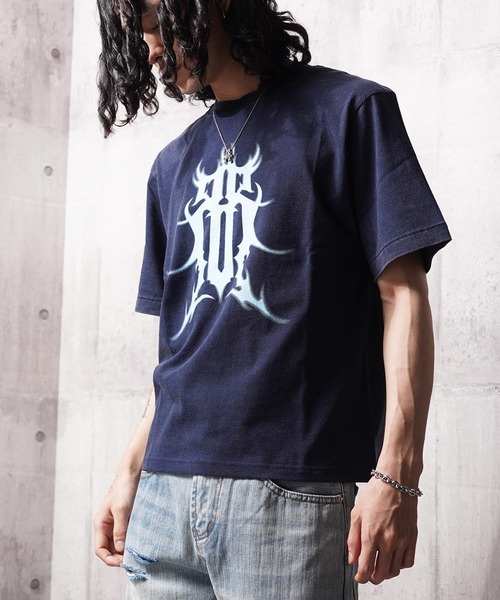 RIPPER(リッパー)の「【RIPPER】硫化天竺 トライバル ロゴ Tシャツ / Sulfurized Cotton Tribal Logo T-Shirt(Tシャツ/カットソー・メンズ・ネイビー/グレー/ブラック・S/M/L)」の3枚目の写真