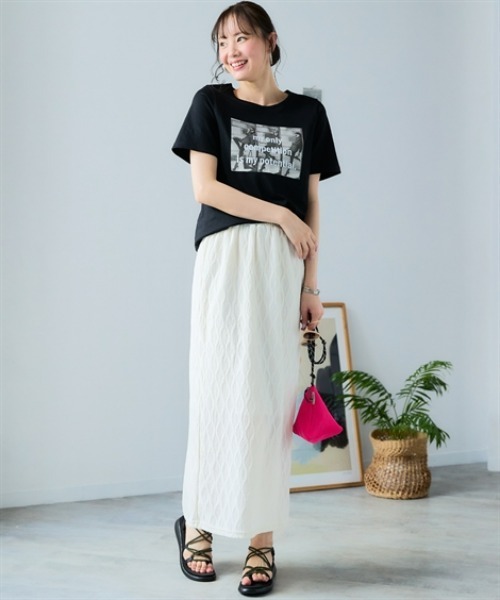 SMILE LAND(スマイルランド)の「<大きいサイズ>【汗染みしにくい】色々選べるプリントTシャツ(Tシャツ/カットソー・レディース・ブラック系1/モカ/ブラック系2/杢グレー/オフホワイト・L/LL/3L/4L/5L)」の21枚目の写真