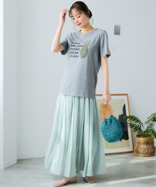SMILE LAND(スマイルランド)の「<大きいサイズ>【汗染みしにくい】色々選べるプリントTシャツ(Tシャツ/カットソー・レディース・ブラック系1/モカ/ブラック系2/杢グレー/オフホワイト・L/LL/3L/4L/5L)」の14枚目の写真