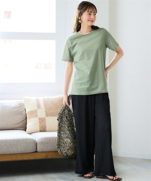 SMILE LAND(スマイルランド)の「<大きいサイズ>【汗染みしにくい】色々選べるプリントTシャツ(Tシャツ/カットソー・レディース・ブラック系1/モカ/ブラック系2/杢グレー/オフホワイト・L/LL/3L/4L/5L)」の9枚目の写真