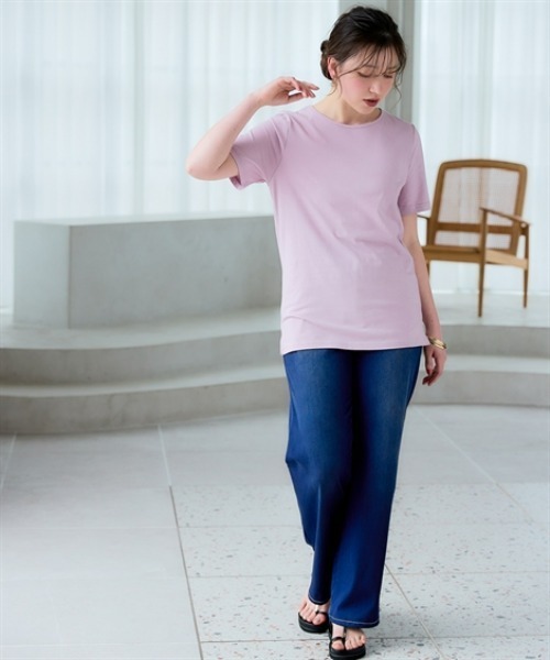 SMILE LAND(スマイルランド)の「<大きいサイズ>【汗染みしにくい】色々選べるプリントTシャツ(Tシャツ/カットソー・レディース・ブラック系1/モカ/ブラック系2/杢グレー/オフホワイト・L/LL/3L/4L/5L)」の7枚目の写真