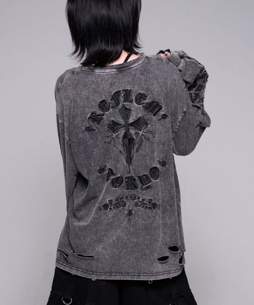 REFLEM(レフレム)の「REFLEM/レフレム』クロス刺繍L/S Tee/ロングスリーブカットソー(Tシャツ/カットソー・レディース・ブラック×ピンク/ブラック×ホワイト/グレー/ホワイト×ブラック・FREE)」の1枚目の写真