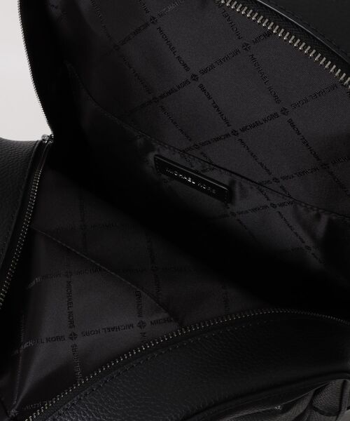 MICHAEL KORS(マイケルコース)の「PACEY ポケット Aライン バックパック(バックパック/リュック・メンズ・ブラック・FREE)」の4枚目の写真