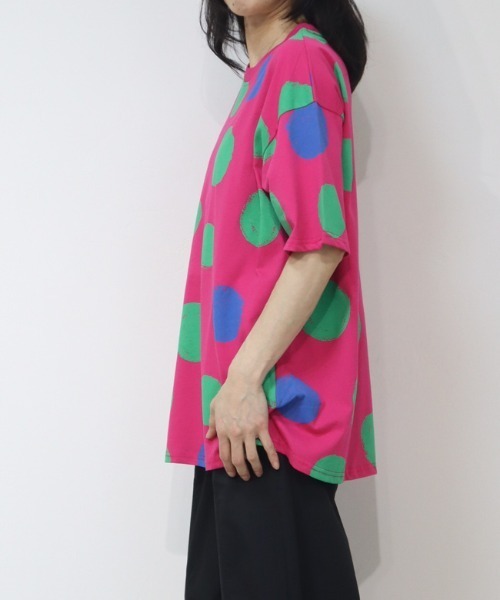 DISKEEN SURE（ディスキーンシュアー）の「着心地GOOD！コットン100% ドット柄ビッグシルエット Tシャツ（Tシャツ/カットソー・レディース・ベージュ/ブラック/ピンク・FREE）」の13枚目の写真
