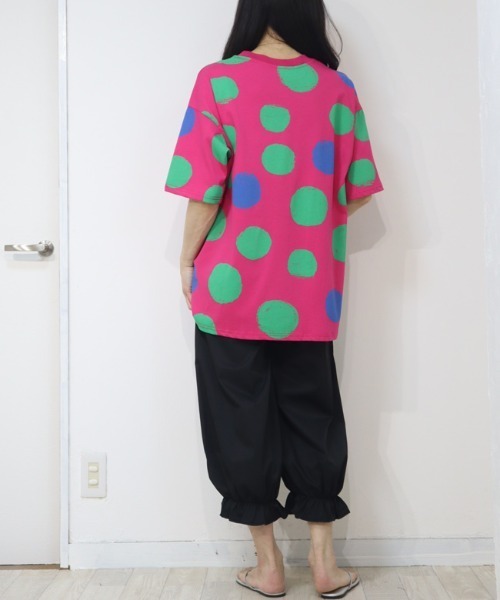 DISKEEN SURE（ディスキーンシュアー）の「着心地GOOD！コットン100% ドット柄ビッグシルエット Tシャツ（Tシャツ/カットソー・レディース・ベージュ/ブラック/ピンク・FREE）」の14枚目の写真