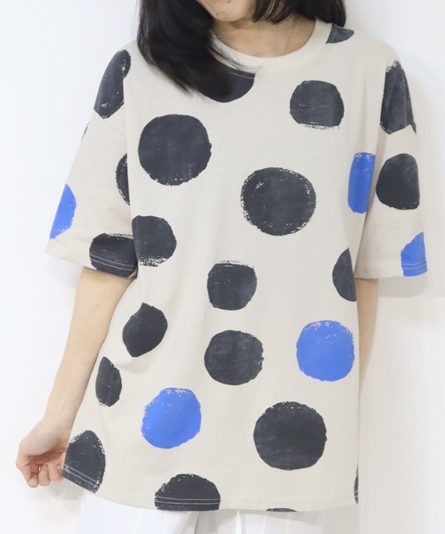 DISKEEN SURE（ディスキーンシュアー）の「着心地GOOD！コットン100% ドット柄ビッグシルエット Tシャツ（Tシャツ/カットソー・レディース・ベージュ/ブラック/ピンク・FREE）」の8枚目の写真