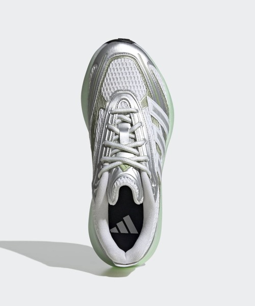 adidas（アディダス）の「ライトブレイズ グロー / Lightblaze Glow Shoes / アディダス adidas（スニーカー・レディース・ホワイト・25.5cm/26.0cm/26.5cm/27.0cm/27.5cm/25.0cm/24.0cm/24.5cm/28.0cm/22.5cm/23.0cm/23.5cm/22.0cm）」の2枚目の写真