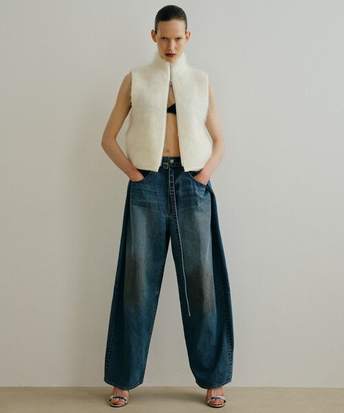 PEAS(ピース)の「【PEAS】 デニムタックバレルパンツ(デニムパンツ・レディース・ブルー・0/1)」の2枚目の写真