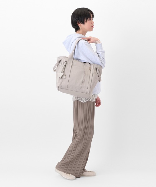 W&.Day/Night(ダブルアンド デイナイト)の「エムート トートバッグ A4サイズ 20521(トートバッグ・レディース・カーキ/ブラック/ライトグレー・FREE)」の10枚目の写真