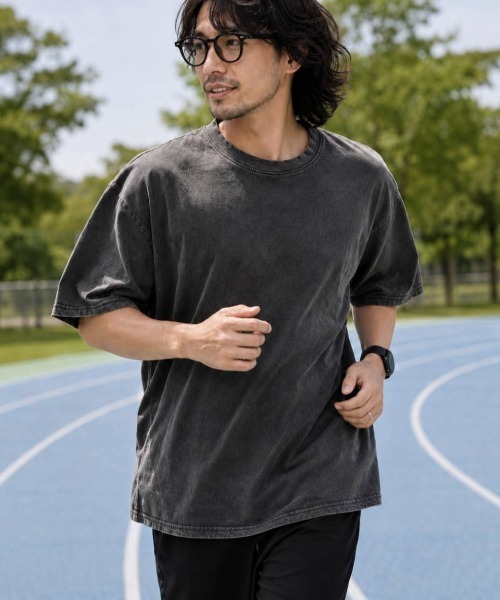 KAMINARI_TOKIO（カミナリトキオ）の「ピグメント加工Tシャツ（Tシャツ/カットソー・レディース・チャコールグレー/ブラック/ブラウン/カーキ/グレー系・FREE）」の3枚目の写真