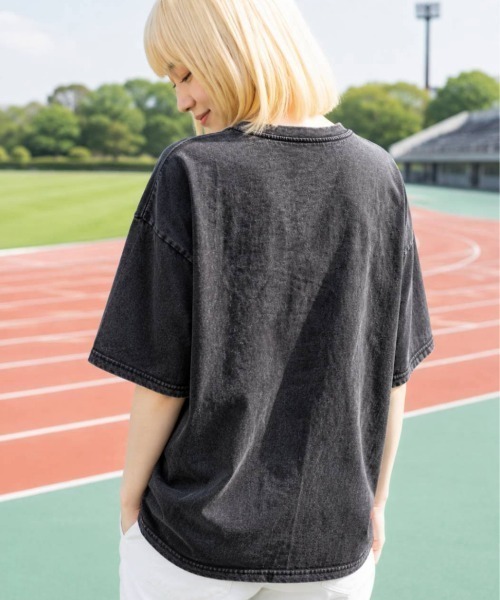 KAMINARI_TOKIO（カミナリトキオ）の「ピグメント加工Tシャツ（Tシャツ/カットソー・レディース・チャコールグレー/ブラック/ブラウン/カーキ/グレー系・FREE）」の9枚目の写真