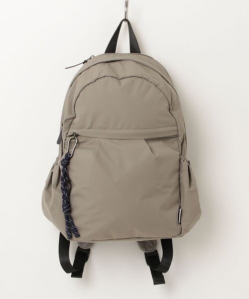Julier Yoga and Relax(ジュリエヨガアンドリラックス)の「Julier リップストップ撥水リュック(バックパック/リュック・レディース・ライトグレー/カーキ/ネイビー・FREE)」の2枚目の写真