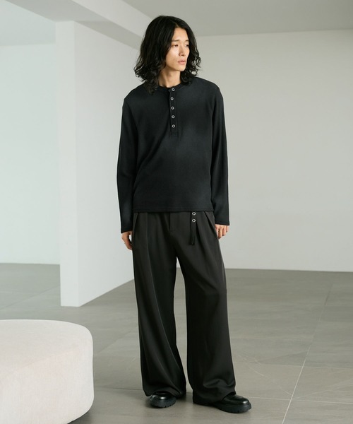 RAGEBLUE(レイジブルー)の「SPRAY DYED WAFFLE HENLEY T-SHIRT/スプレー加工ワッフルヘンリーTシャツ(Tシャツ/カットソー・メンズ・グレー/ホワイト/ブラック・LARGE/MEDIUM)」の5枚目の写真