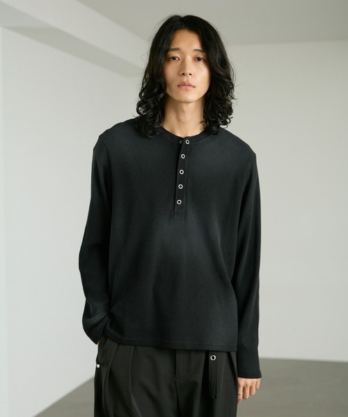 RAGEBLUE(レイジブルー)の「SPRAY DYED WAFFLE HENLEY T-SHIRT/スプレー加工ワッフルヘンリーTシャツ(Tシャツ/カットソー・メンズ・グレー/ホワイト/ブラック・LARGE/MEDIUM)」の7枚目の写真