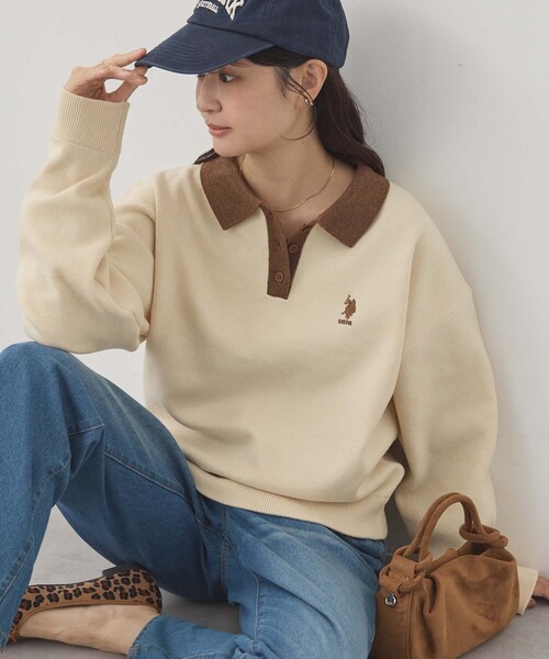 U.S. POLO ASSN.(ユーエスポロアッスン)の「U.S. POLO ASSN./ユーエスポロアッスン 別注 ロゴ刺繍 バイカラー ニットポロ(ニット/セーター・レディース・ネイビー/アイボリー/チャコールグレー/ライトグレー・M/L)」の2枚目の写真