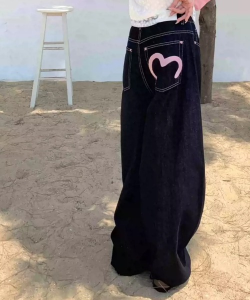 Teem Store(チームストア)の「バックハートステッチ ワイドデニムパンツ(デニムパンツ・レディース・ブラック・S/M/L)」の3枚目の写真