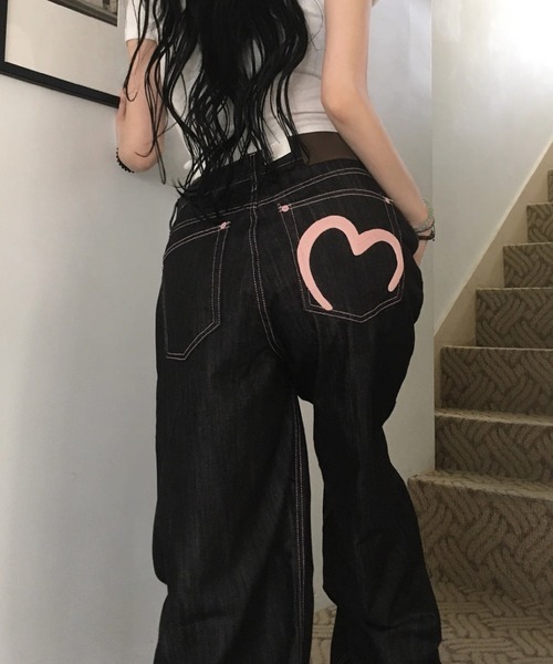 Teem Store(チームストア)の「バックハートステッチ ワイドデニムパンツ(デニムパンツ・レディース・ブラック・S/M/L)」の16枚目の写真