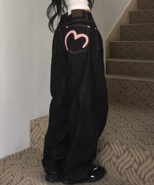 Teem Store(チームストア)の「バックハートステッチ ワイドデニムパンツ(デニムパンツ・レディース・ブラック・S/M/L)」の18枚目の写真