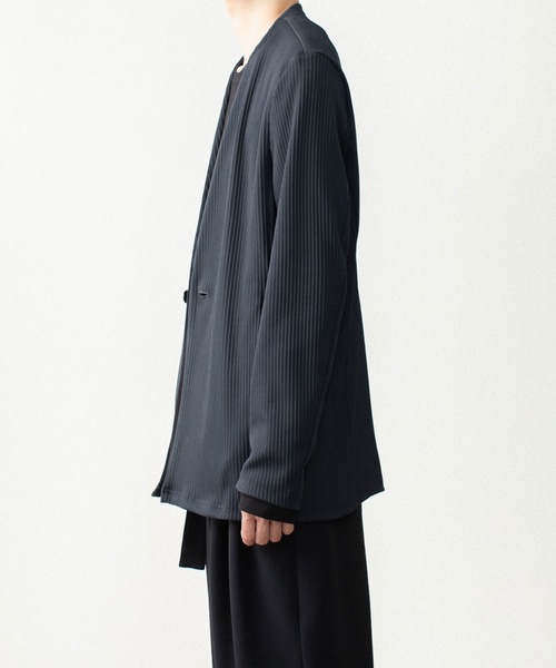 ATTACHMENT（アタッチメント）の「【LIMTED】PEストレッチリブ カラーレスカーディガン / PE STRETCH RIB COLLARLESS CARDIGAN（カーディガン/ボレロ・メンズ・ダークグレー/ブラック・2/1/3）」の6枚目の写真