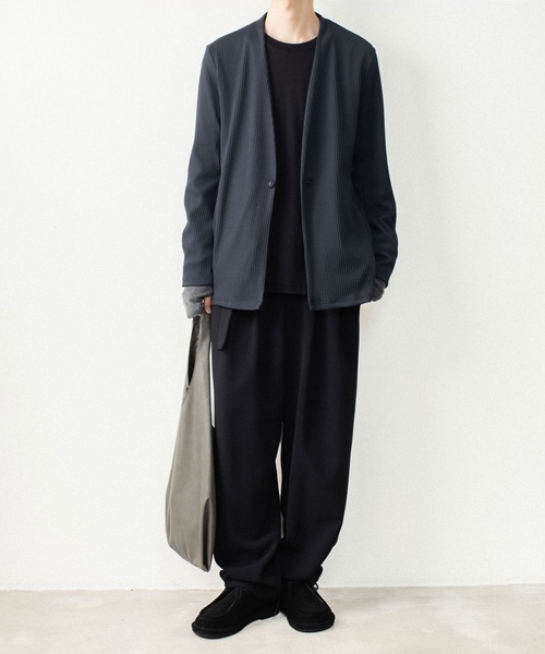 ATTACHMENT（アタッチメント）の「【LIMTED】PEストレッチリブ カラーレスカーディガン / PE STRETCH RIB COLLARLESS CARDIGAN（カーディガン/ボレロ・メンズ・ダークグレー/ブラック・2/1/3）」の13枚目の写真