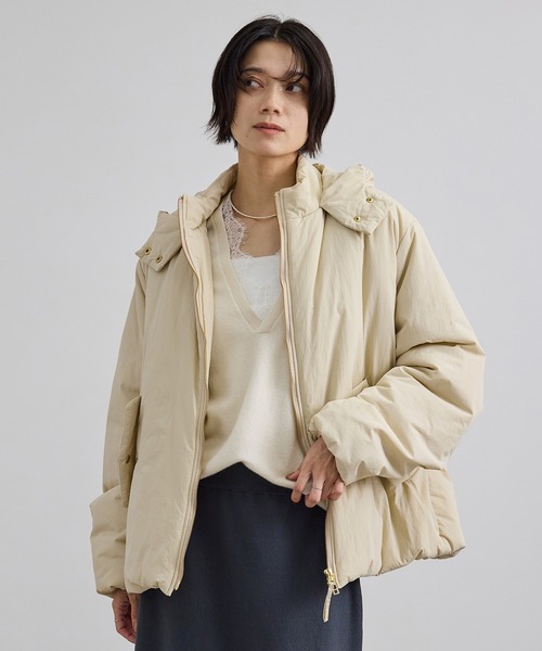 SALON adam et rope'(サロン アダム エ ロペ)の「【WEB限定】撥水ファンクションパフブルゾン(ブルゾン・レディース・ブラック/ベージュ系その他2・FREE)」の2枚目の写真
