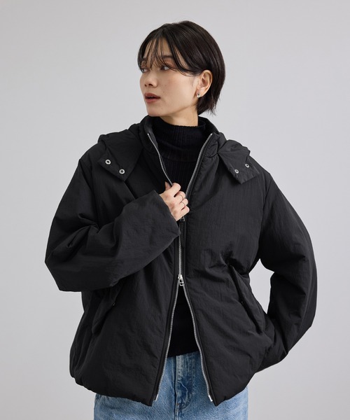 SALON adam et rope'(サロン アダム エ ロペ)の「【WEB限定】撥水ファンクションパフブルゾン(ブルゾン・レディース・ブラック/ベージュ系その他2・FREE)」の6枚目の写真