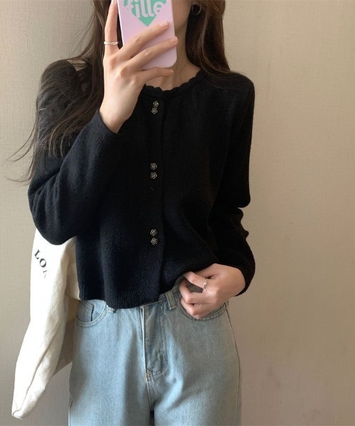 Beststore(ベストストア)の「「ふわふわアンゴラタッチ」の優しい肌触り。パールボタンが可愛い、大人可愛いショート丈ニットカーディガン(カーディガン/ボレロ・レディース・ピンク/ブラック/オフホワイト/ラベンダー/レッド・FREE)」の16枚目の写真