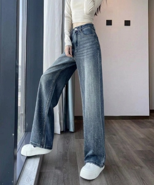 HAILY(ヘイリー)の「キラキララインストーンストレートデニムパンツ(デニムパンツ・レディース・ブルー・S/M/L)」の4枚目の写真