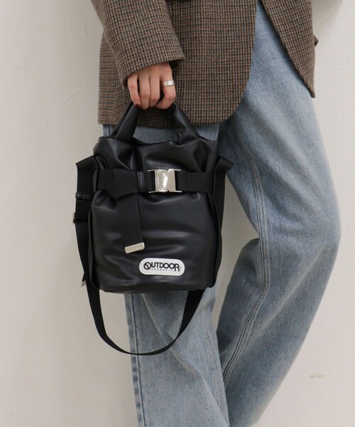 OUTDOOR PRODUCTS(アウトドアプロダクツ)の「【OUTDOOR PRODUCTS】合皮2wayベルトトートバッグSS(ショルダーバッグ・レディース・ブラウン/ブラック・FREE)」の2枚目の写真