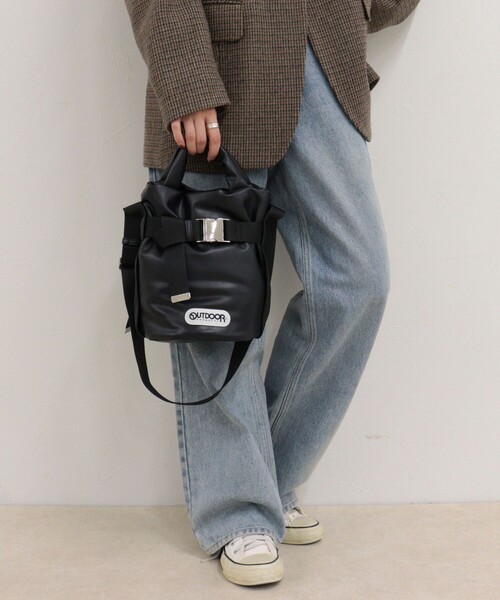 OUTDOOR PRODUCTS(アウトドアプロダクツ)の「【OUTDOOR PRODUCTS】合皮2wayベルトトートバッグSS(ショルダーバッグ・レディース・ブラウン/ブラック・FREE)」の8枚目の写真