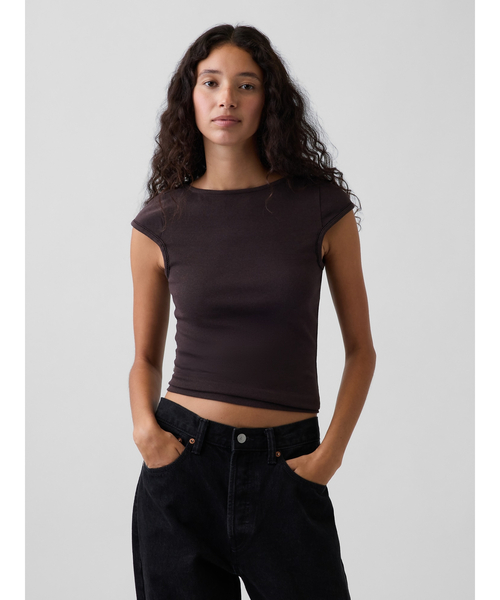 GAP(ギャップ)の「モダン ボートネックTシャツ(Tシャツ/カットソー・レディース・ホワイト/ブラック/ブラウン・S/M/XS/XL)」の3枚目の写真